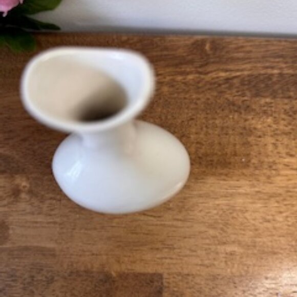 Vintage Hand Painted Bud Vase White Ceramic with Ducks Asian Inspired Minimalist - Picture 3 of 3